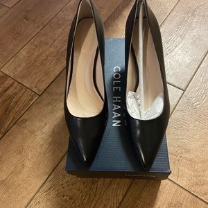 Cole Haan Black Leather Pump Size 8.5B NWT